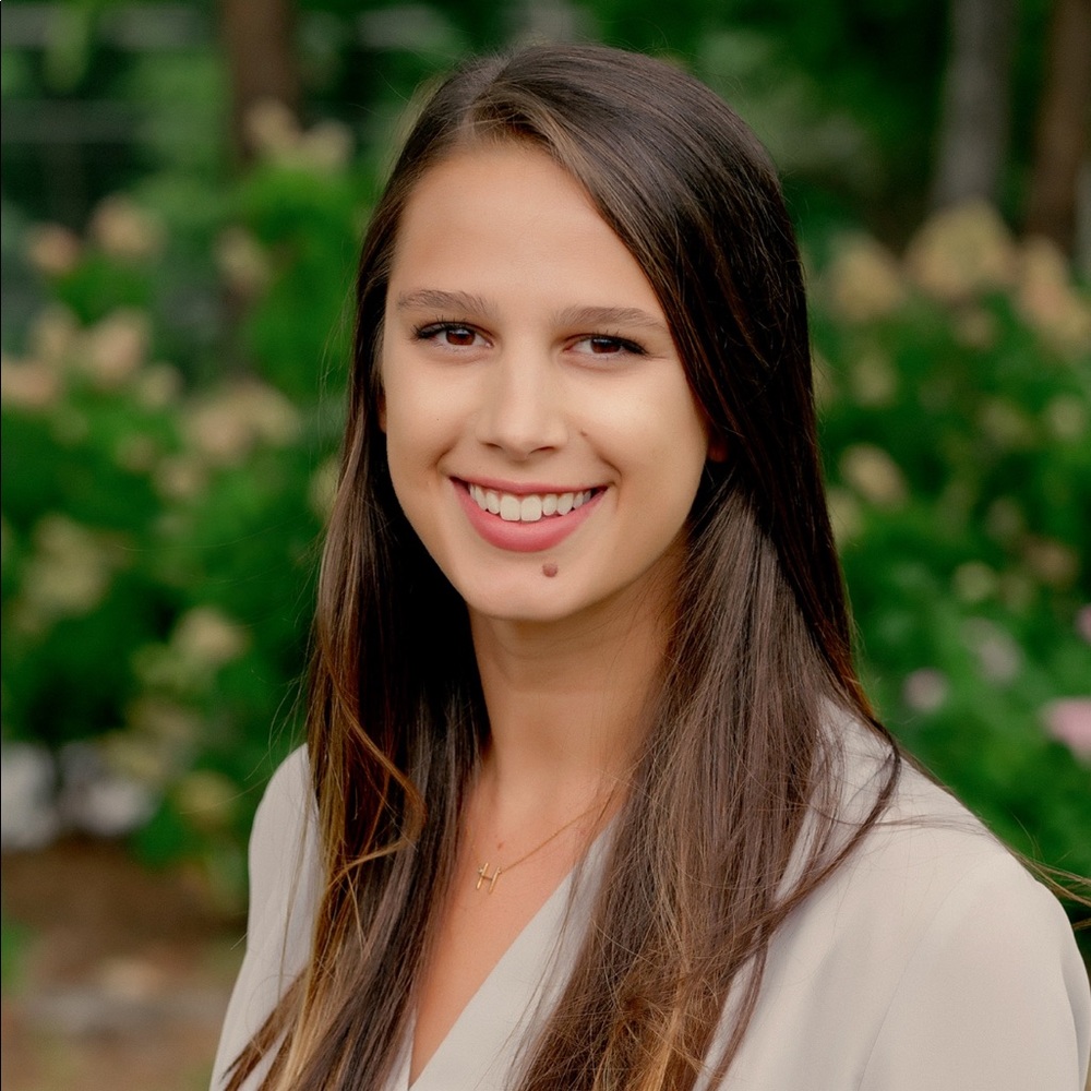 Meet your Posher, Hannah